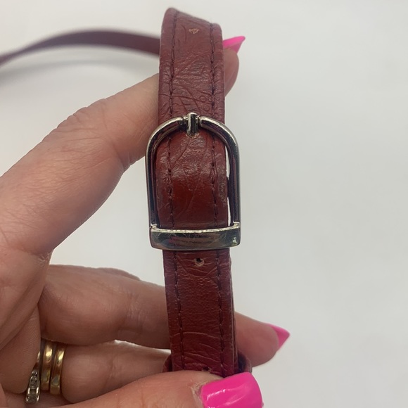 Gun Tote’n Mamas red leather crossbody bag w/ studs. Gun holder missing MCB4525A - Picture 13 of 16